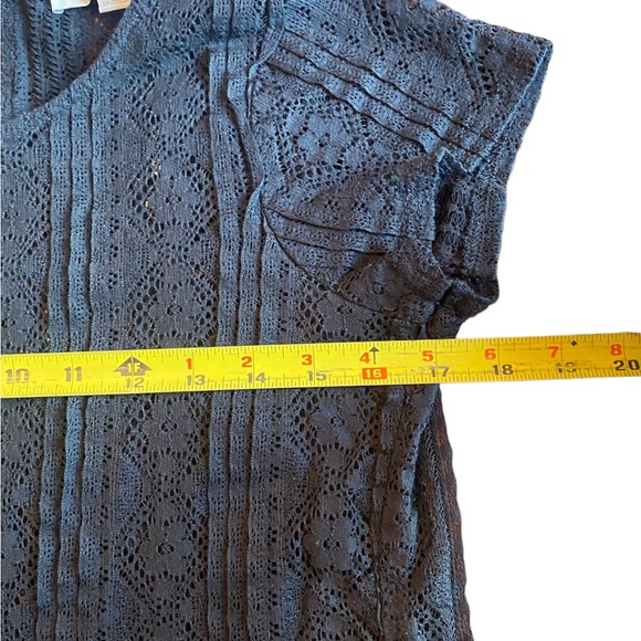 LOFT Black Lace Short Sleeved Textured Top - Picture 7 of 10